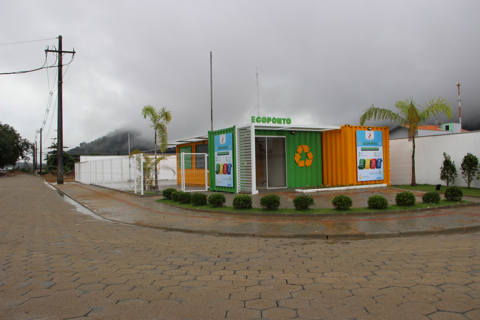 Entrega do Ecoponto marca o dia mundial do meio ambiente
