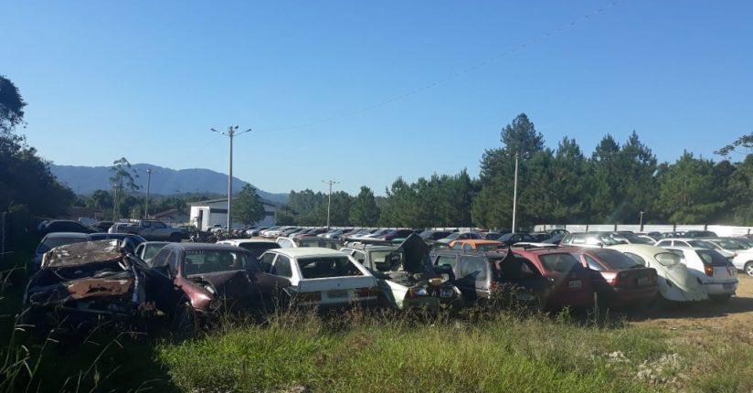 Detran fará leilão de veículos e pátio está aberto para a visitação Detran fará leilão de veículos e pátio está aberto para a visitação