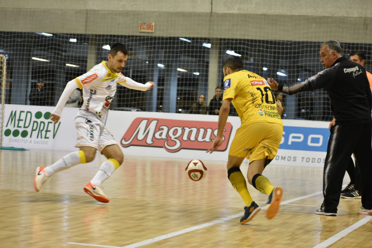 Mais uma derrota e sinal vermelho ao Jaraguá Futsal