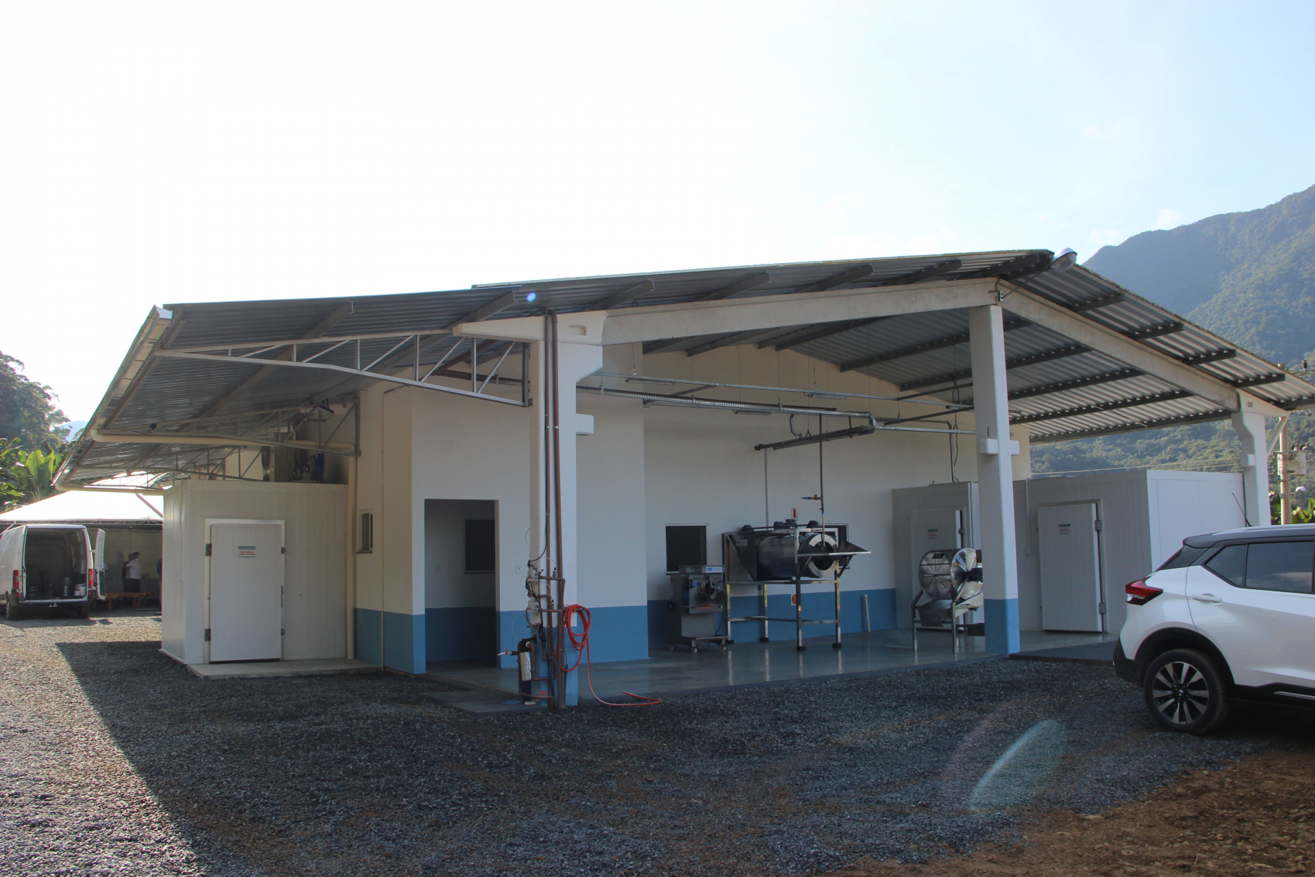 Schroeder inaugura unidade de beneficiamento de pescado