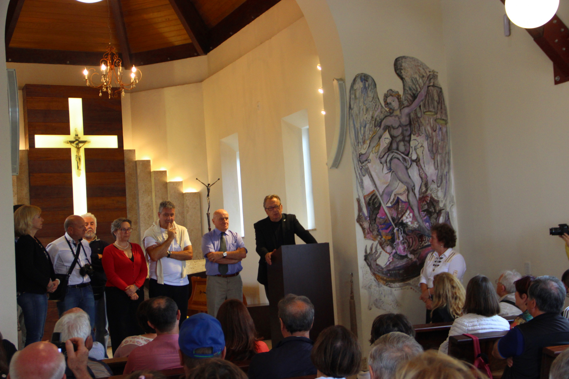 Três delegações da Itália se encontram na Chiesetta Alpina