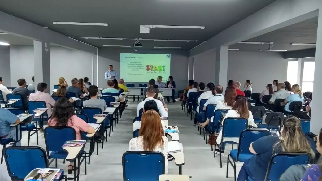 Parceria possibilita capacitação e emprego para jovens vulneráveis
