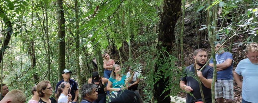 Turismo realiza viagem técnica à Santa Rosa de Lima com produtores jaraguaenses Turismo realiza viagem técnica à Santa Rosa de Lima com produtores jaraguaenses