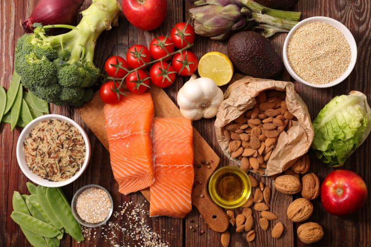 Conheça mitos e verdades sobre a alimentação