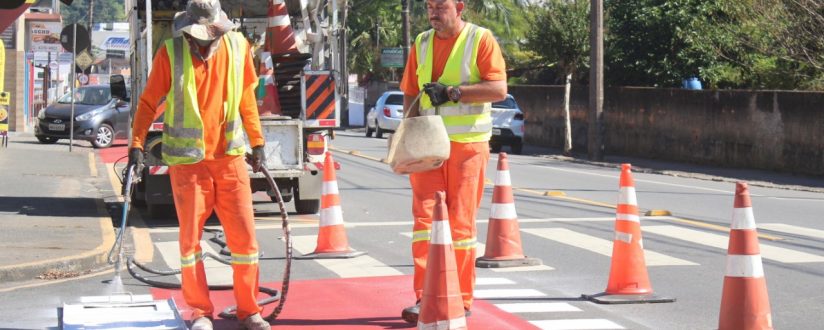 Ciclofaixas e ciclovias já somam 70 quilômetros em Jaraguá do Sul Ciclofaixas e ciclovias já somam 70 quilômetros em Jaraguá do Sul