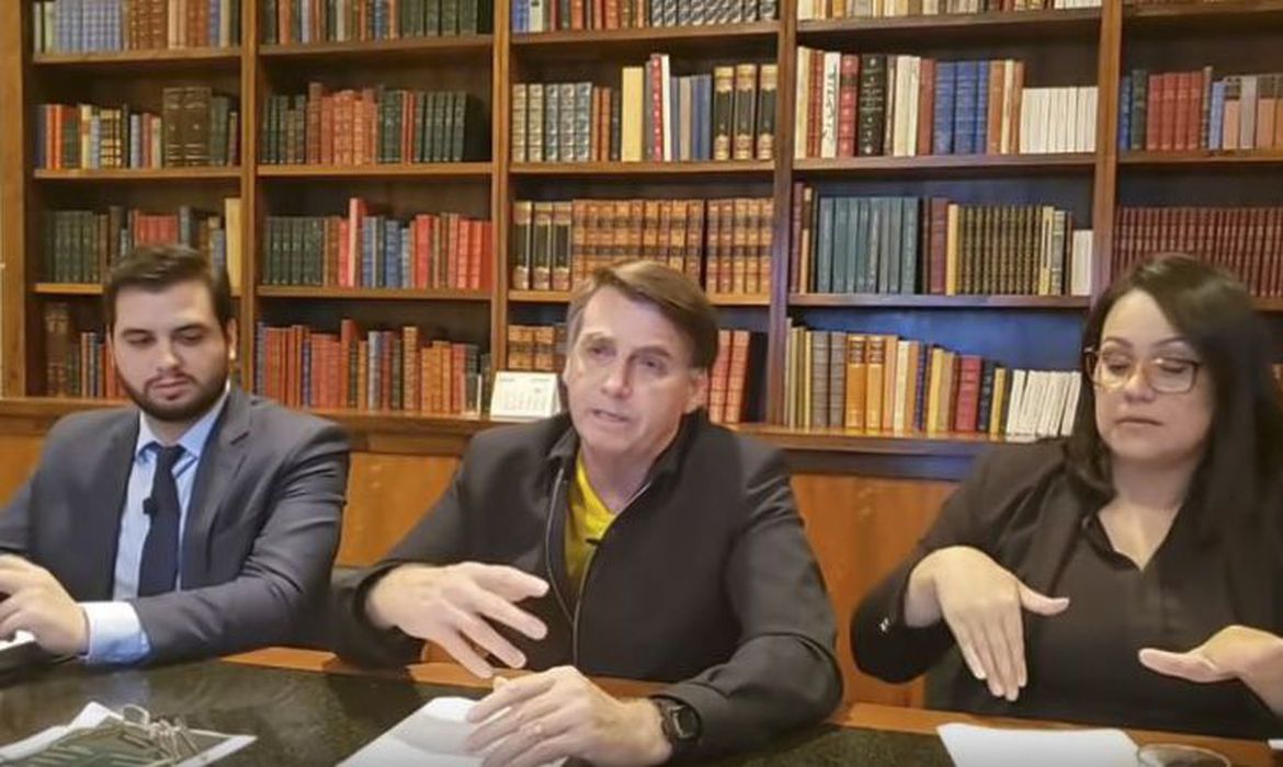 [VÍDEO] – Bolsonaro faz apelo por fim de bloqueios: “Desobstruam as rodovias”