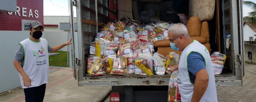 Colaboradores do Sicredi destinam mais de 5 toneladas de alimentos para Garuva Colaboradores do Sicredi destinam mais de 5 toneladas de alimentos para Garuva