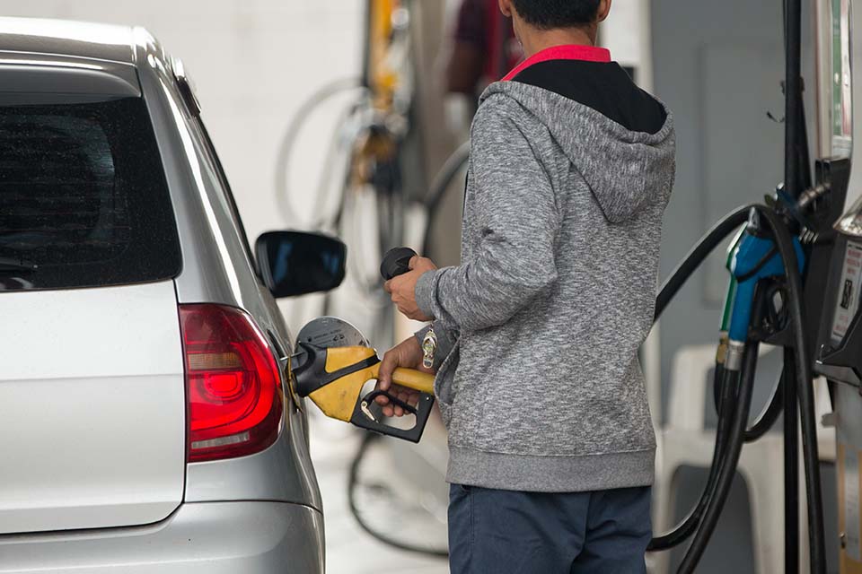 Enquete: Você concorda com essa colocação? “Aumento da gasolina é bomba armada para Lula por Bolsonaro”