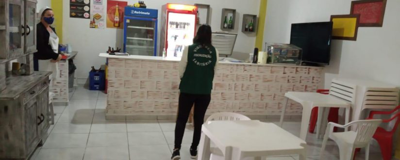 Covid-19: Fiscais da Vigilância verificam cumprimento de medidas restritivas em Jaraguá Covid-19: Fiscais da Vigilância verificam cumprimento de medidas restritivas em Jaraguá
