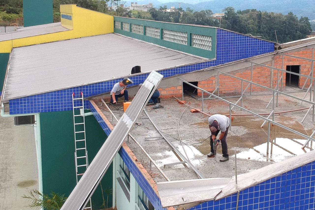 Mais duas reformas de escolas entram na fase de conclusão em Jaraguá