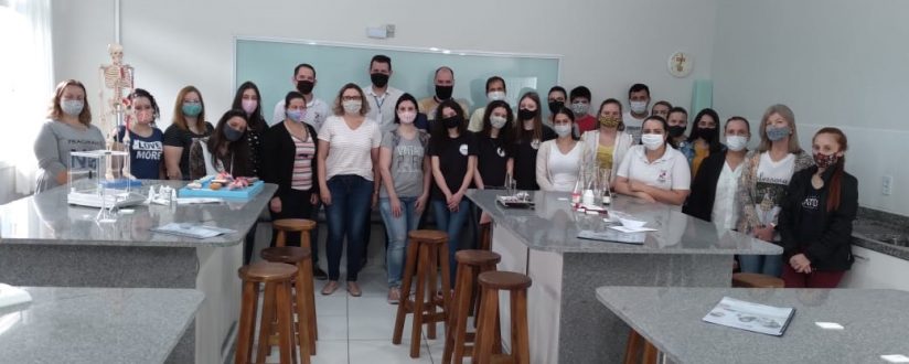 Laboratórios de ciências são entregues nas escolas municipais de Massaranduba Laboratórios de ciências são entregues nas escolas municipais de Massaranduba