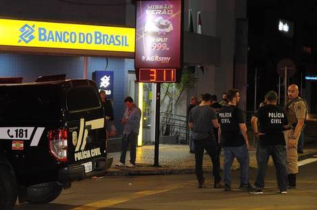 Investigações avançam sobre roubo a banco de Criciúma Investigações avançam sobre roubo a banco de Criciúma