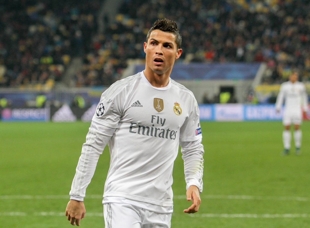 Cristiano Ronaldo é eleito melhor jogador do século
