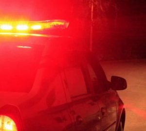 Adolescentes fogem da PM após manobras perigosas com moto