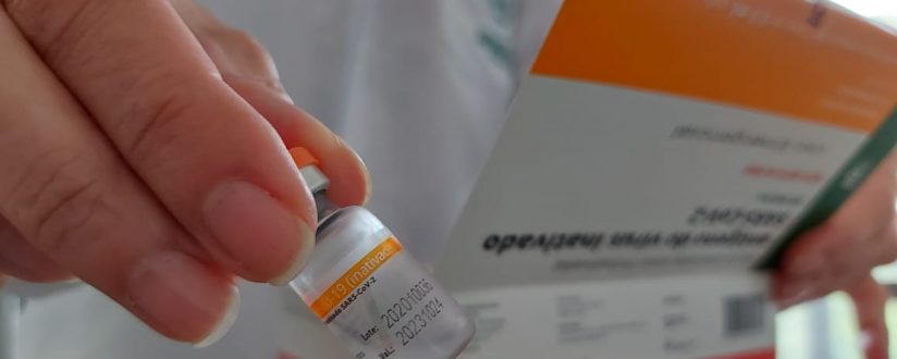 Jaraguá do Sul recebe mais de mil doses da CoronaVac para segunda aplicação Jaraguá do Sul recebe mais de mil doses da CoronaVac para segunda aplicação