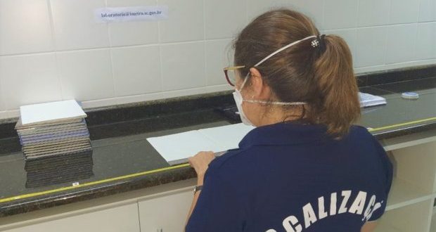 Fiscalização do Imetro-SC reprova 10% dos artigos escolares Fiscalização do Imetro-SC reprova 10% dos artigos escolares