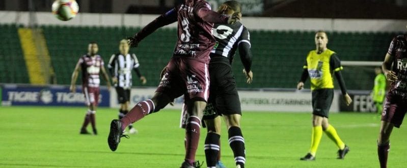 Grêmio Esportivo Juventus enfrenta Figueirense em casa pelo Estadual Grêmio Esportivo Juventus enfrenta Figueirense em casa pelo Estadual