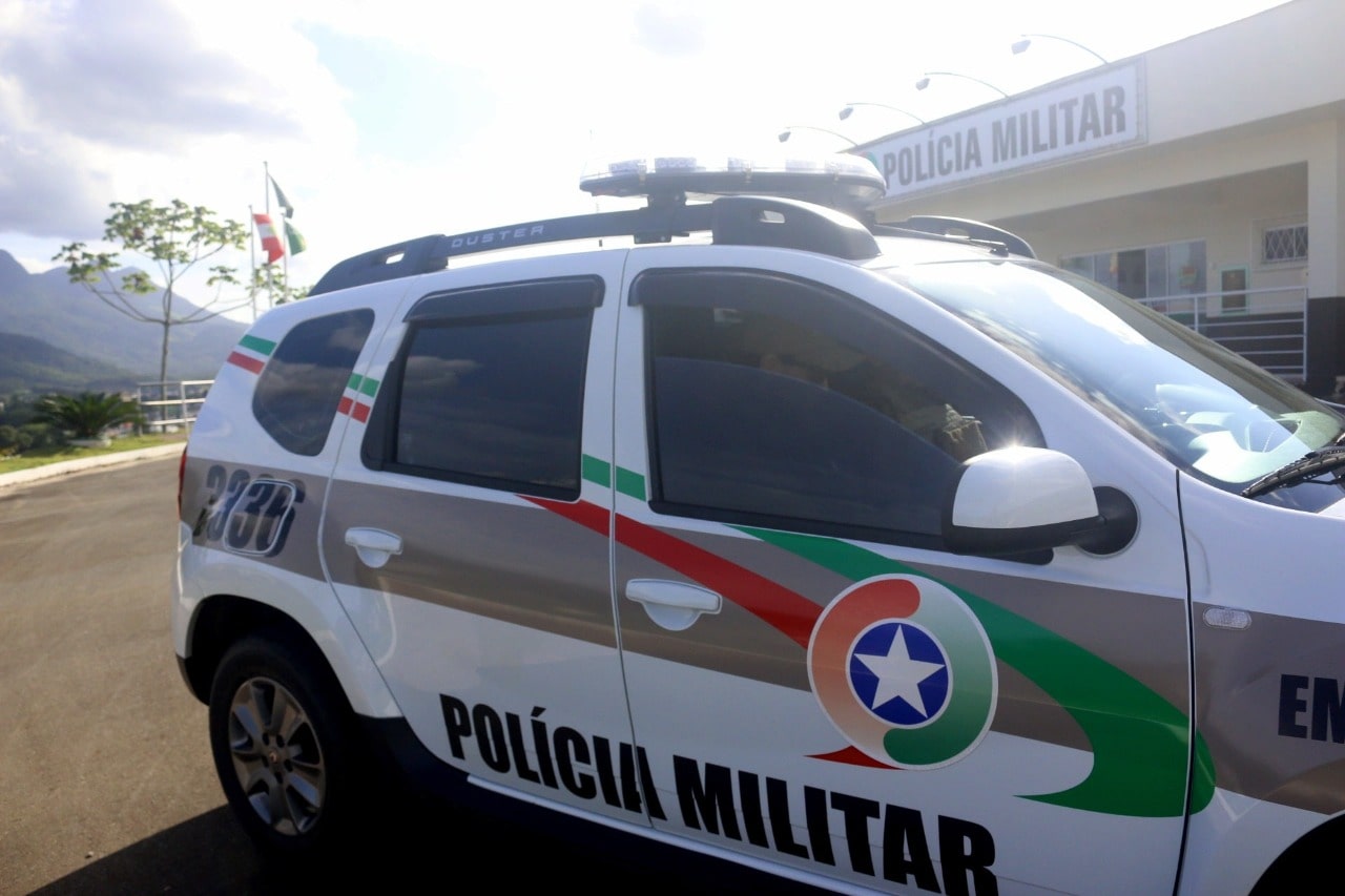 Homem é preso por lesão corporal contra mulher em Guaramirim