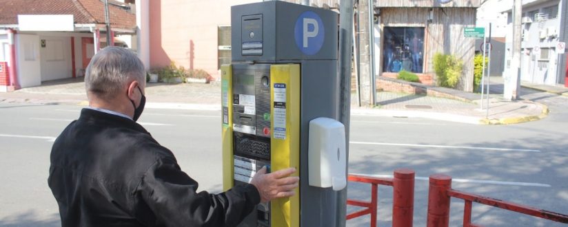 Justiça suspende pagamento de tarifa de pós-utilização do estacionamento rotativo de Jaraguá do Sul Justiça suspende pagamento de tarifa de pós-utilização do estacionamento rotativo de Jaraguá do Sul