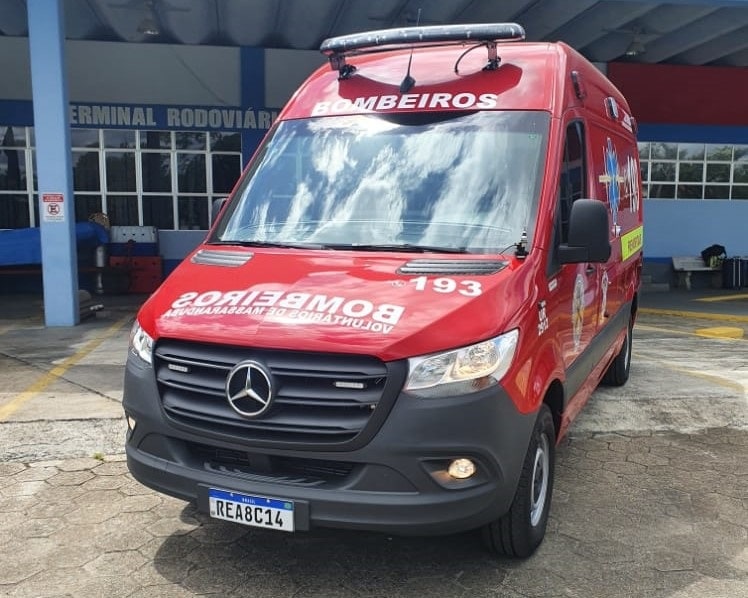 Homem tem suspeitas de fraturas na perna após colisão entre motos em Massaranduba