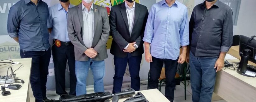 Polícia Civil de Jaraguá do Sul e Guaramirim recebem novas armas Polícia Civil de Jaraguá do Sul e Guaramirim recebem novas armas