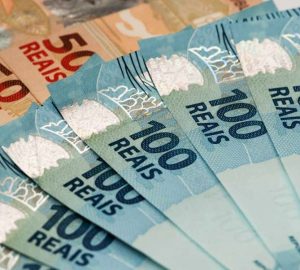 Governo paga hoje Auxílio Brasil a beneficiários com NIS final 4