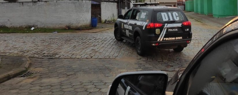 Homem com mais de 100 boletins de ocorrência e 16 inquéritos é preso em Jaraguá do Sul pela Polícia Civil Homem com mais de 100 boletins de ocorrência e 16 inquéritos é preso em Jaraguá do Sul pela Polícia Civil