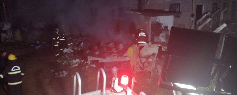 Incêndio em depósito de material reciclável movimenta bombeiros de Guaramirim Incêndio em depósito de material reciclável movimenta bombeiros de Guaramirim