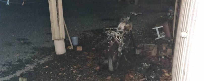Incêndio em motocicleta movimenta bombeiros de Massaranduba Incêndio em motocicleta movimenta bombeiros de Massaranduba