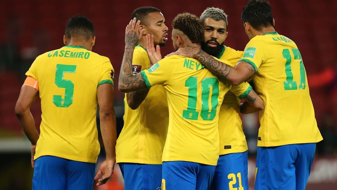 Brasil vence marcação do Equador e dispara na ponta das Eliminatórias