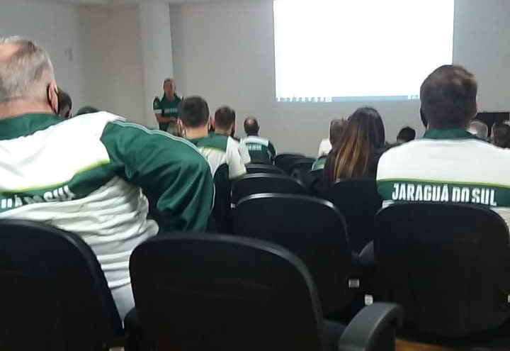 Dirigentes de Jaraguá do Sul são orientados sobre reabertura das competições