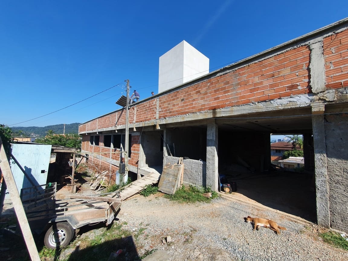 Projetos garantem recursos para finalização de escola em Guaramirim