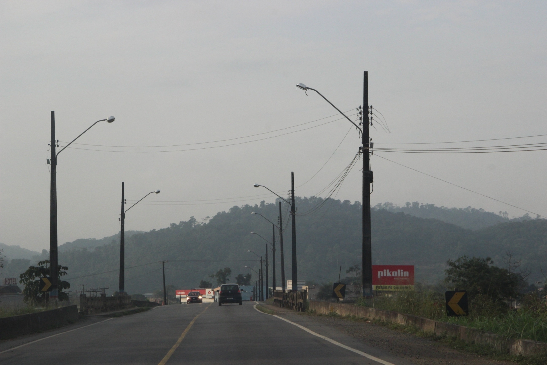 Iluminação pública no viaduto da Mannes em Guaramirim está voltando