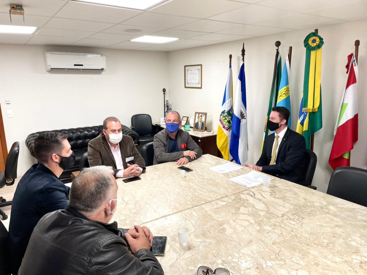 Comitiva de Corupá colhe resultados em contatos com deputados na Capital