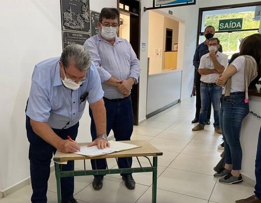 Odenir Deretti assume a prefeitura de Massaranduba depois de 25 anos que deixou o mandato