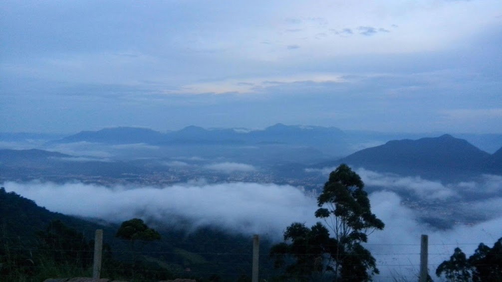 Deslocamento de frente fria e tempo instável marcam a semana em Santa Catarina