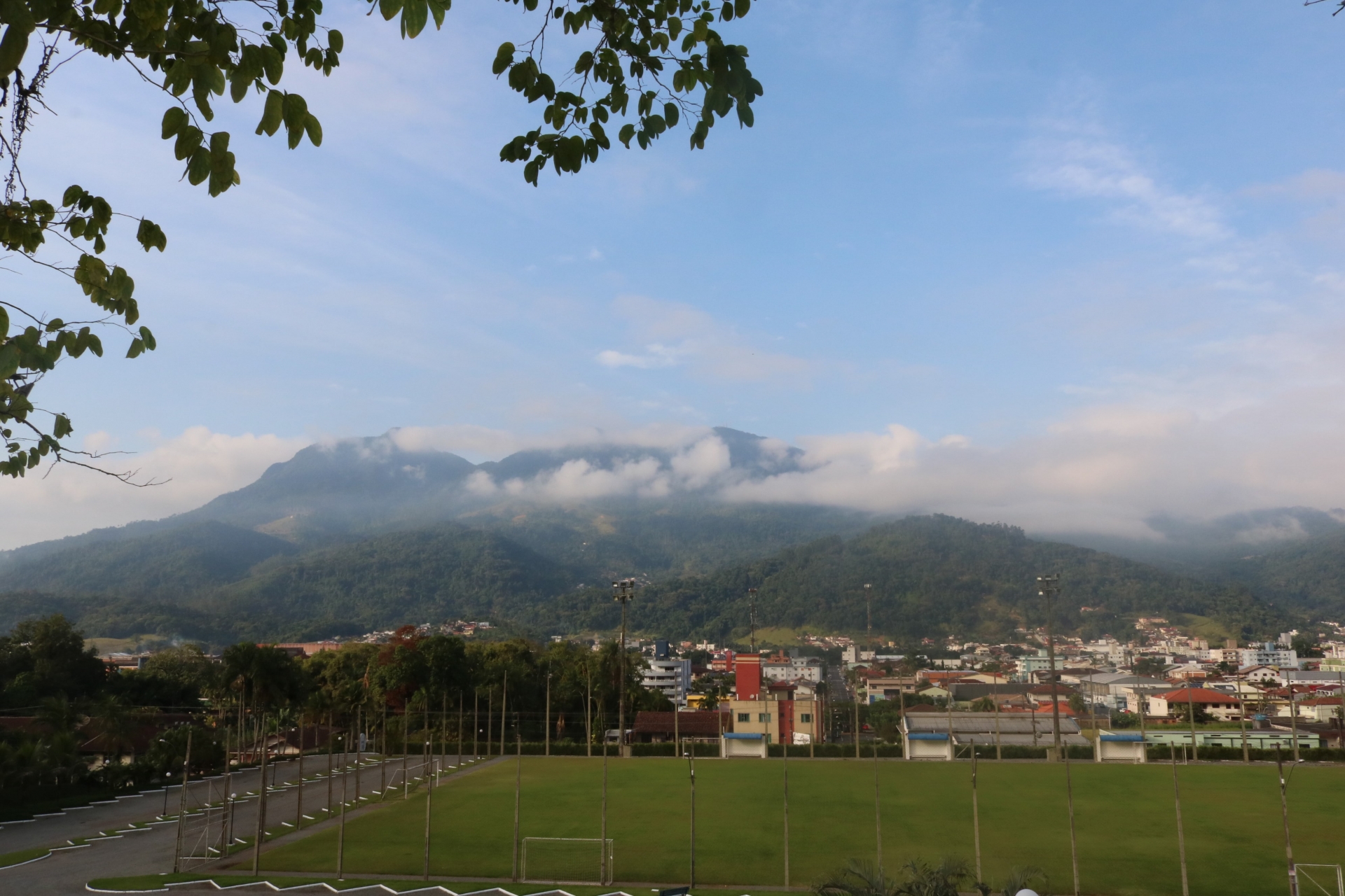 Semana deverá ser de sol e nuvens em Santa Catarina