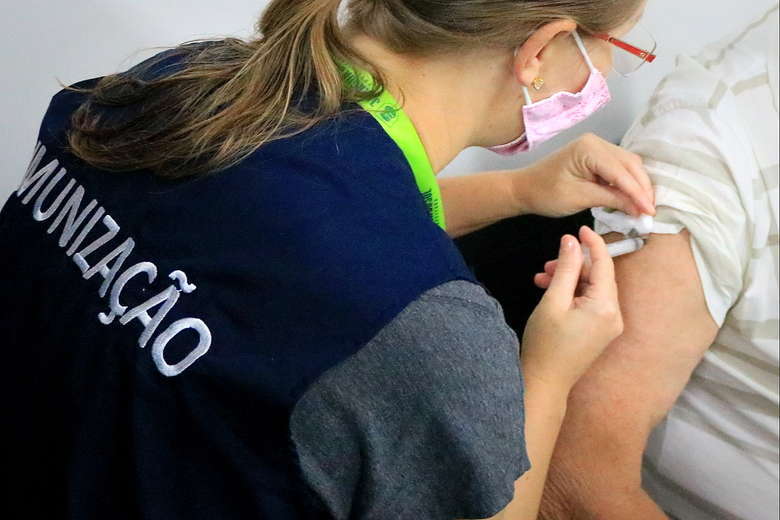 Confira os horários de atendimentos Covid para esta quinta-feira na região