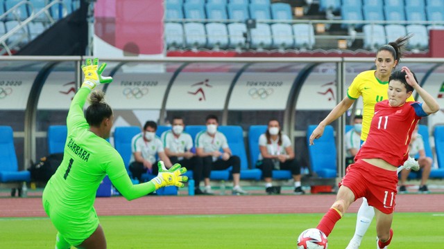 Seleção brasileira goleia China na estreia das Olimpíadas e Marta bate marca histórica no torneio