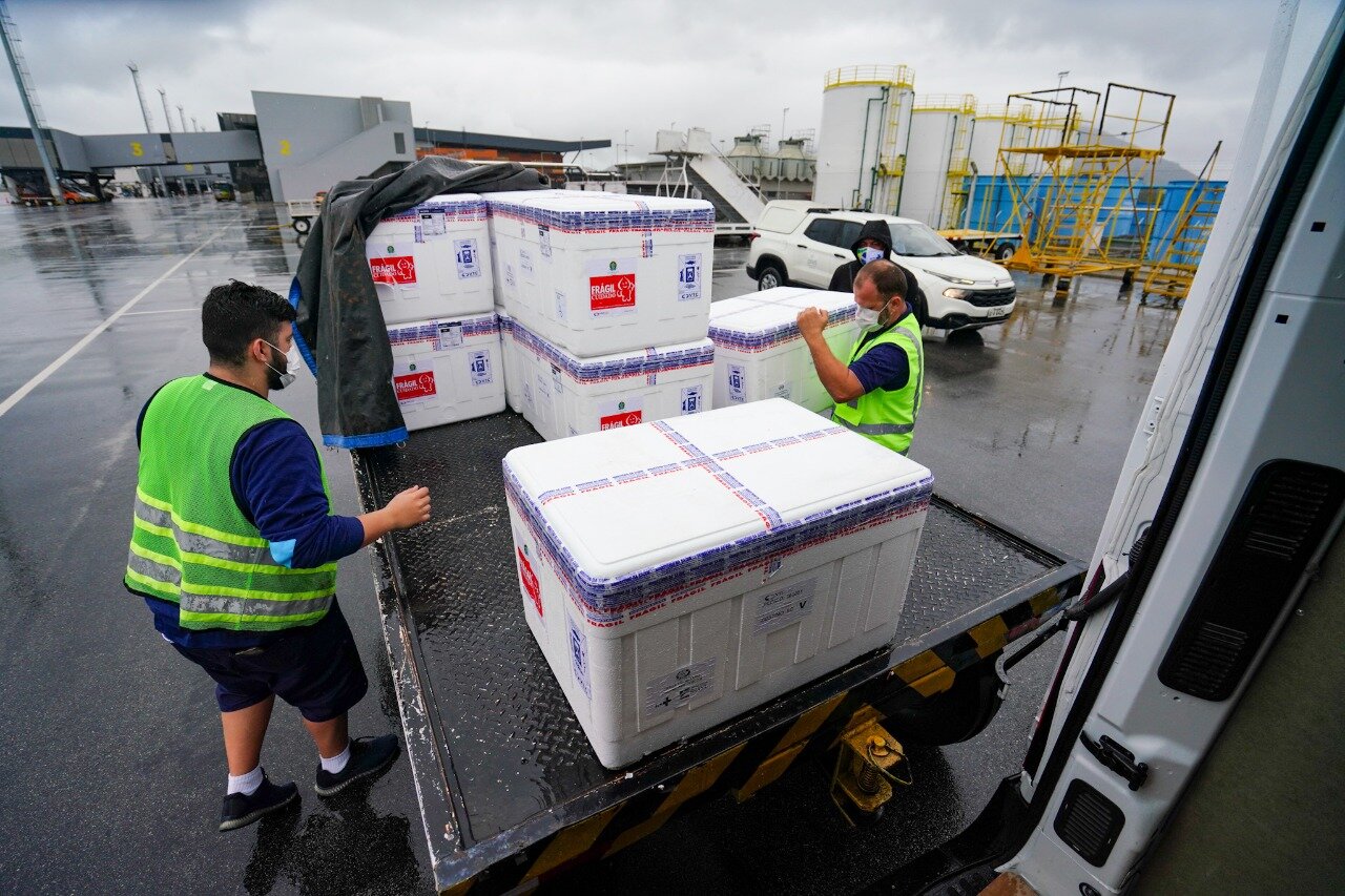 Municípios da região recebem mais de três mil doses de vacina da Pfizer e CoronaVac contra Covid-19