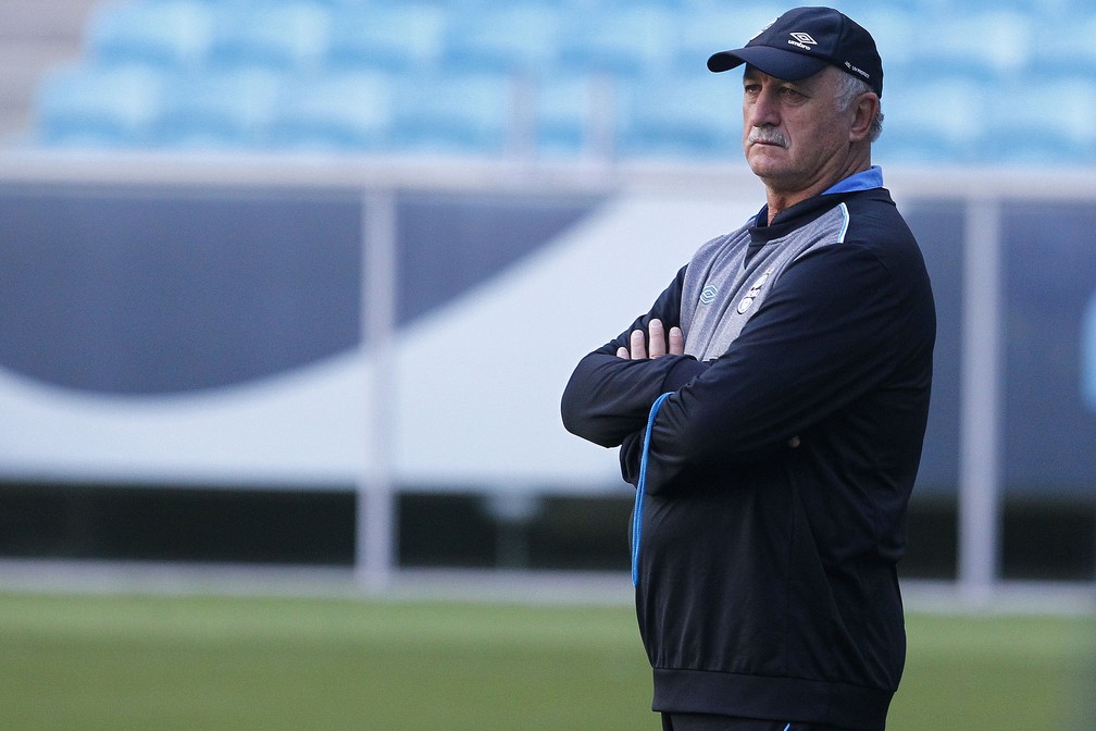 Grêmio fecha com Felipão e anúncio oficial deve sair nas próximas horas. Estreia deve ser no Gre-Nal neste sábado