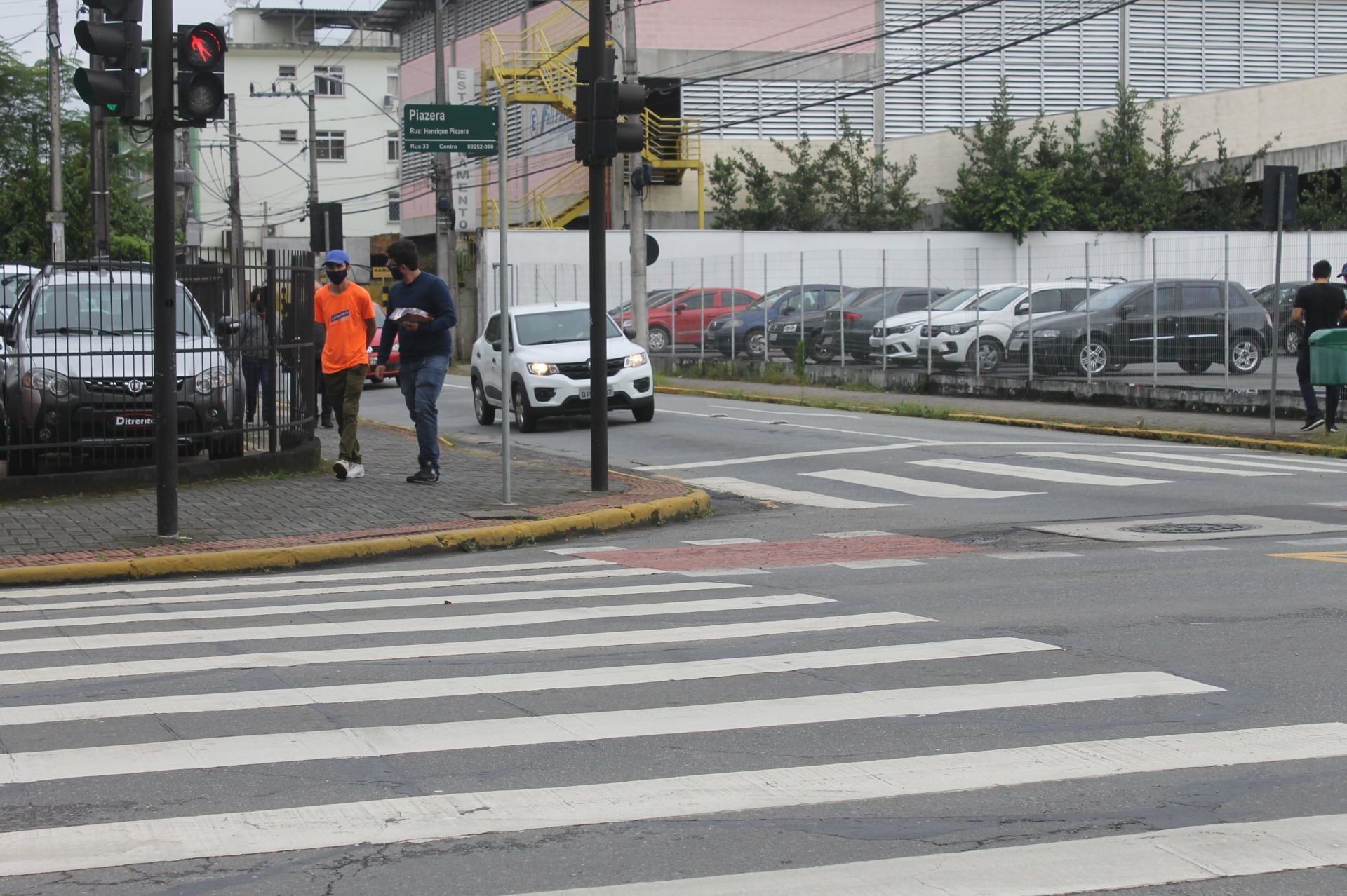 Acessibilidade em faixas de pedestres é tema de indicação em Jaraguá do Sul