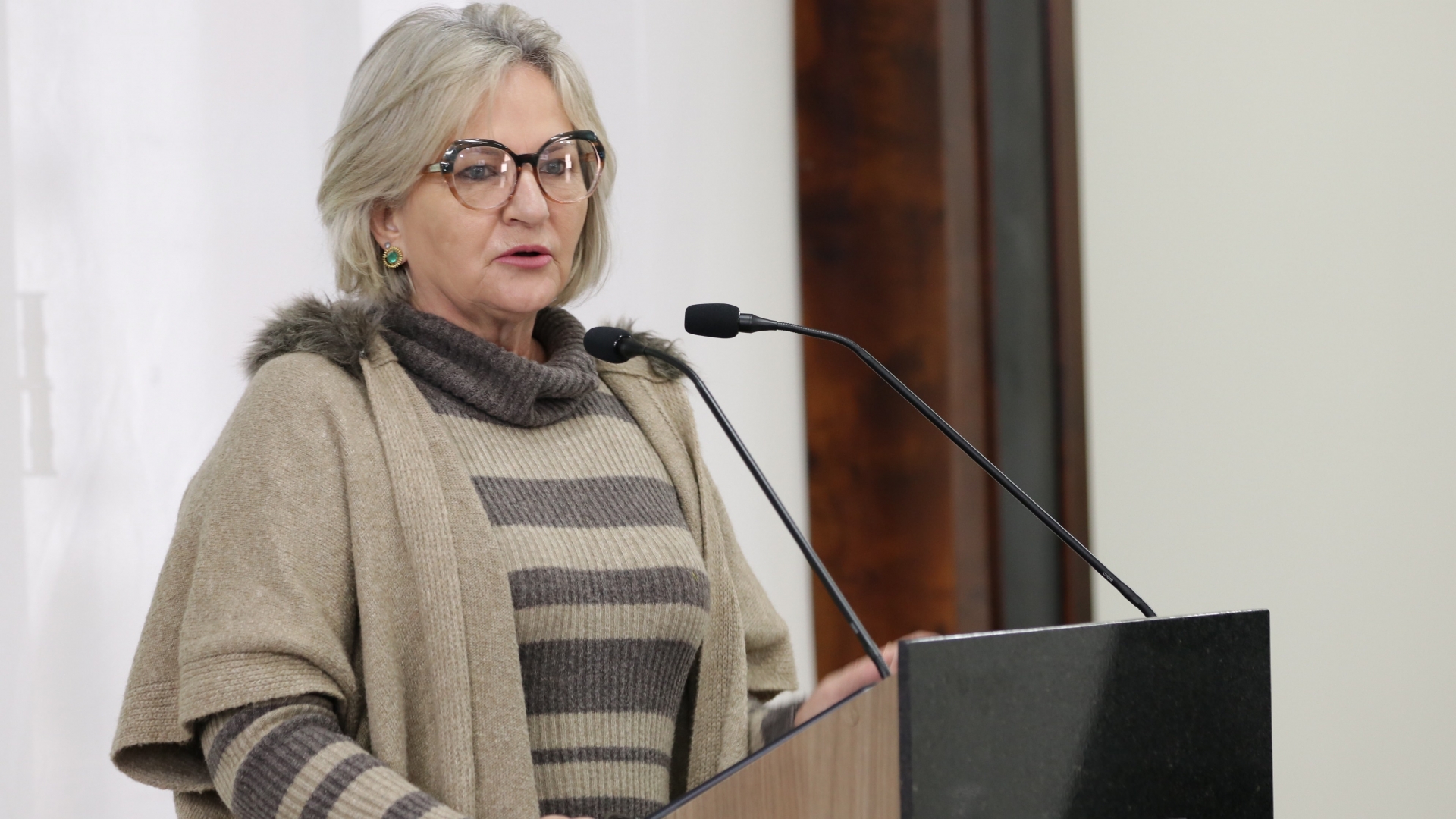 Vereadora de Jaraguá do Sul pede placas sobre a posse responsável de animais