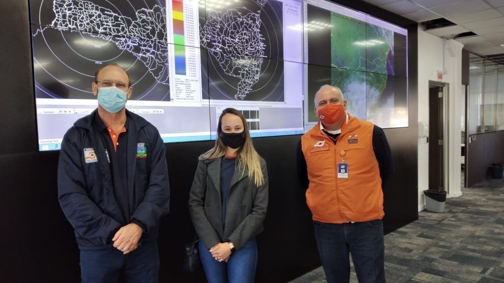 Defesa Civil de Guaramirim busca informação sobre casas modulares e SC-108