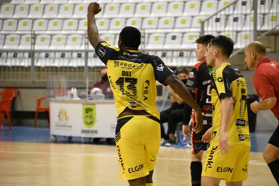 Jaraguá Futsal vence Curitibanos de virada na Arena Jaraguá pelo campeonato Catarinense