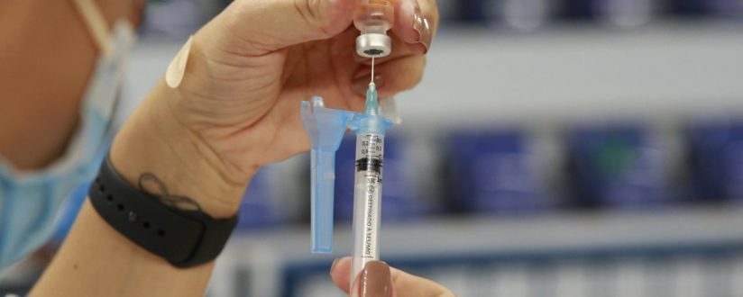 Jaraguá do Sul libera vacinação contra Covid-19 para pessoas com 37 anos