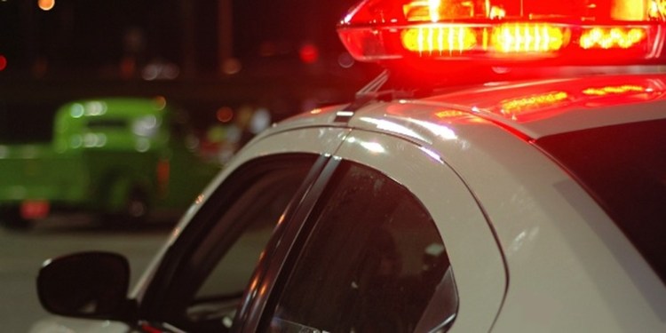 Homem é preso por embriaguez após bater em carro estacionado e evadir do local em Guaramirim