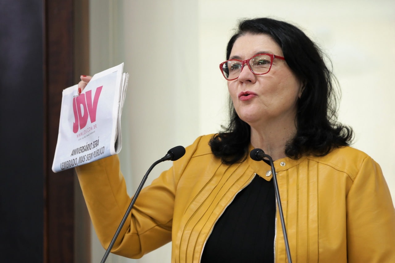 [VÍDEO] Vereadora homenageia 33 anos do JDV na Câmara de Vereadores