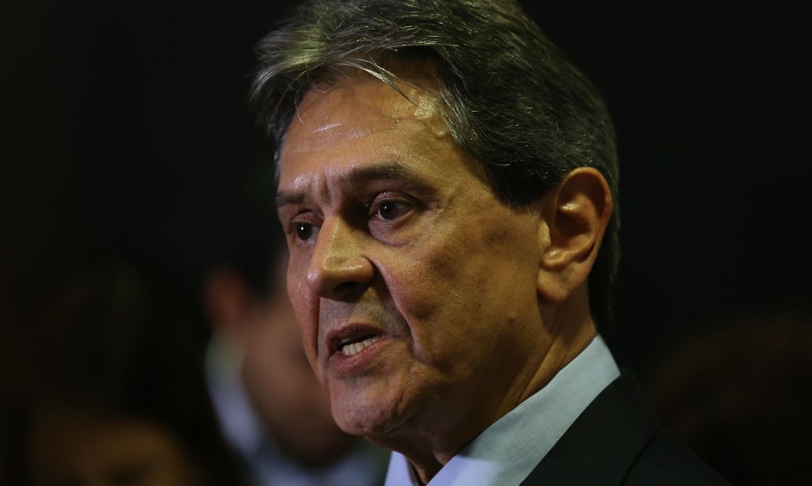 Polícia Federal prende ex-deputado do PTB, Roberto Jefferson