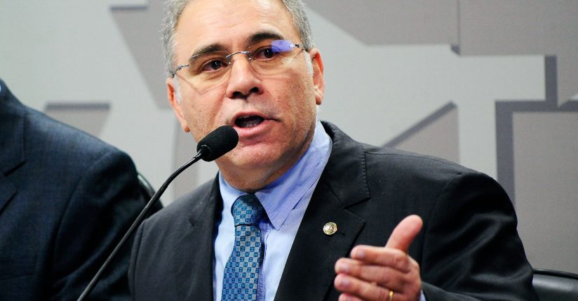 População adulta brasileira deve estar 100% vacinada até outubro, diz ministro da Saúde